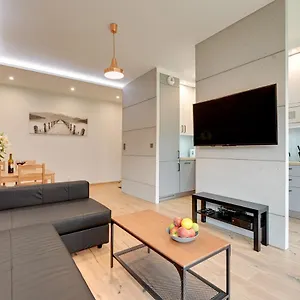 - Free Private Parking Apartament